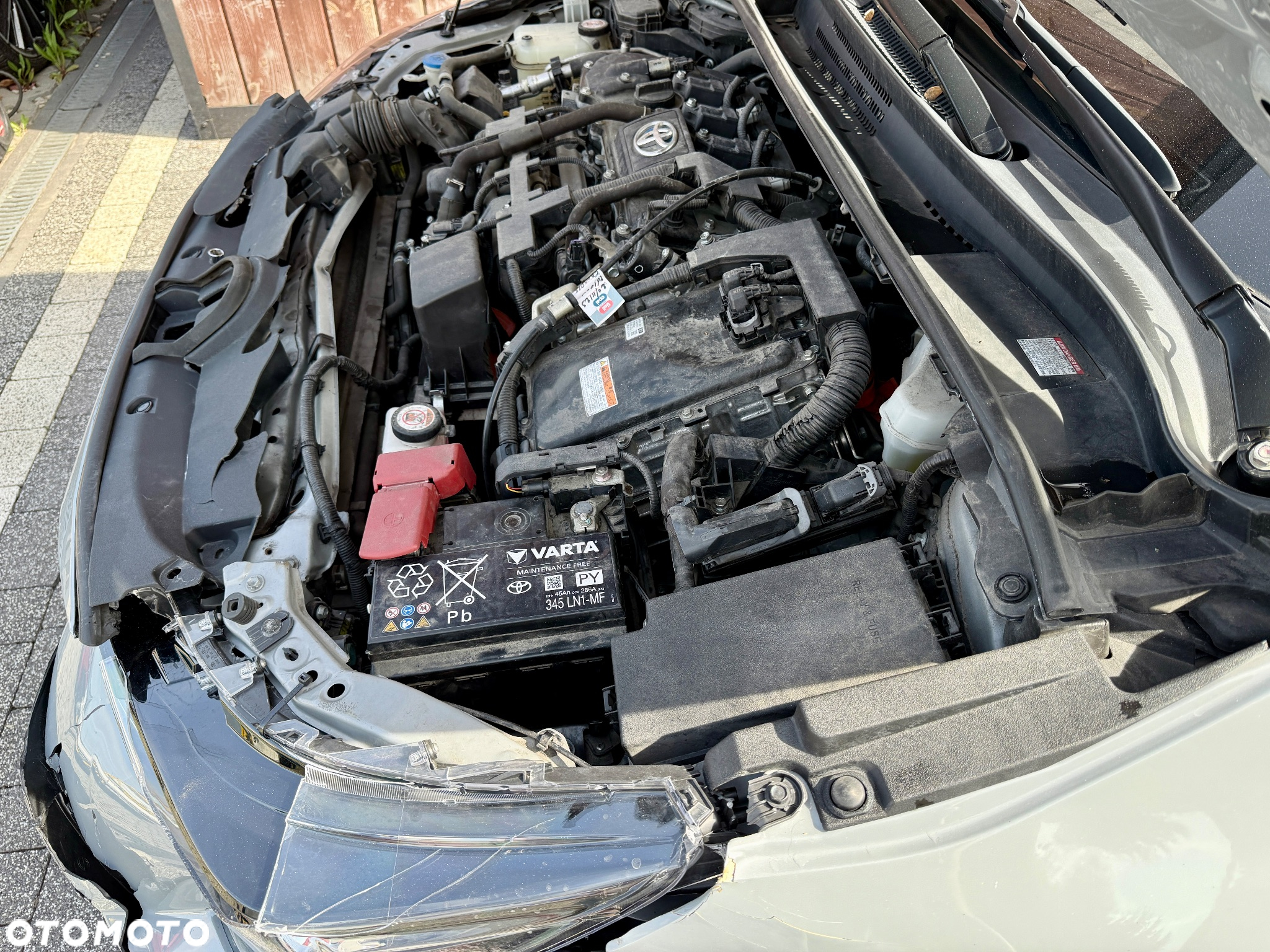 Toyota Corolla 1.8 Hybrid Comfort - 17