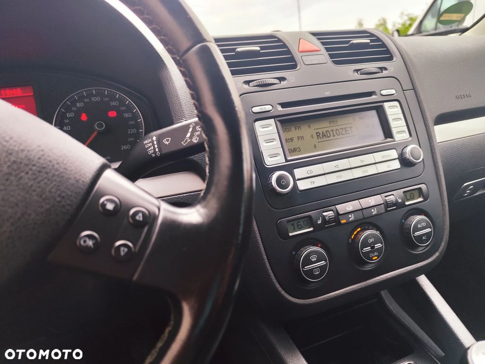 Volkswagen Golf - 17