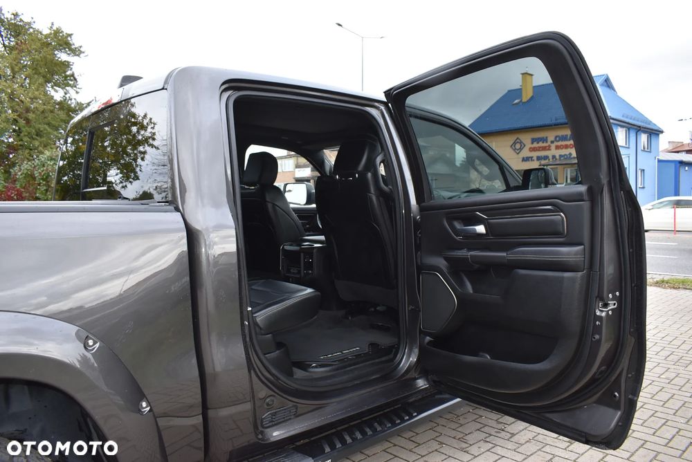 Dodge RAM 1500 5.7 4x4 - 21