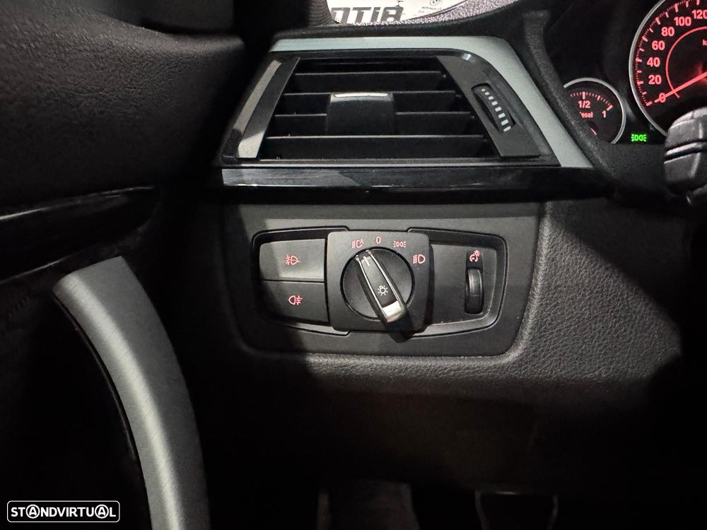 BMW 420 d xDrive Pack M Auto - 28