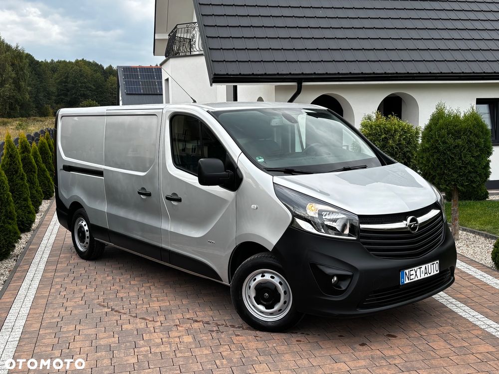 Opel Vivaro - 8