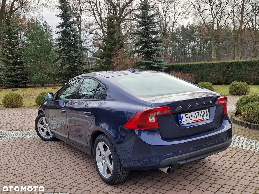 Volvo S60 - 3