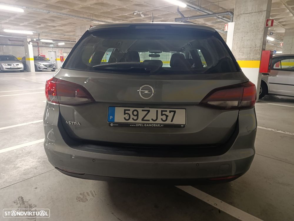 Opel Astra Sports Tourer - 4