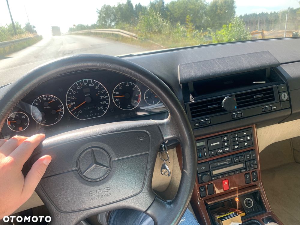 Mercedes-Benz SL - 11