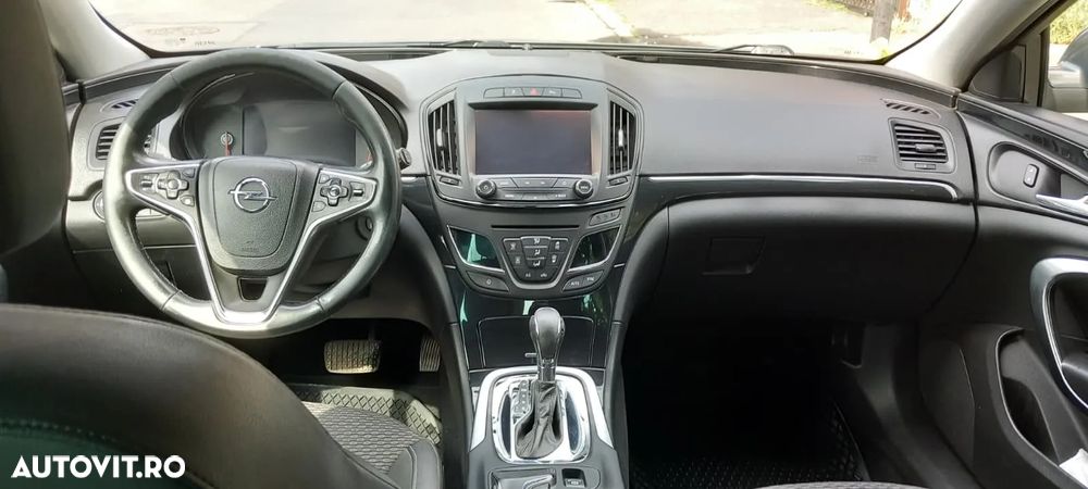 Opel Insignia - 10