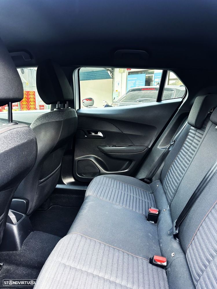 Peugeot 2008 1.5 BlueHDi Active Pack EAT8 - 13