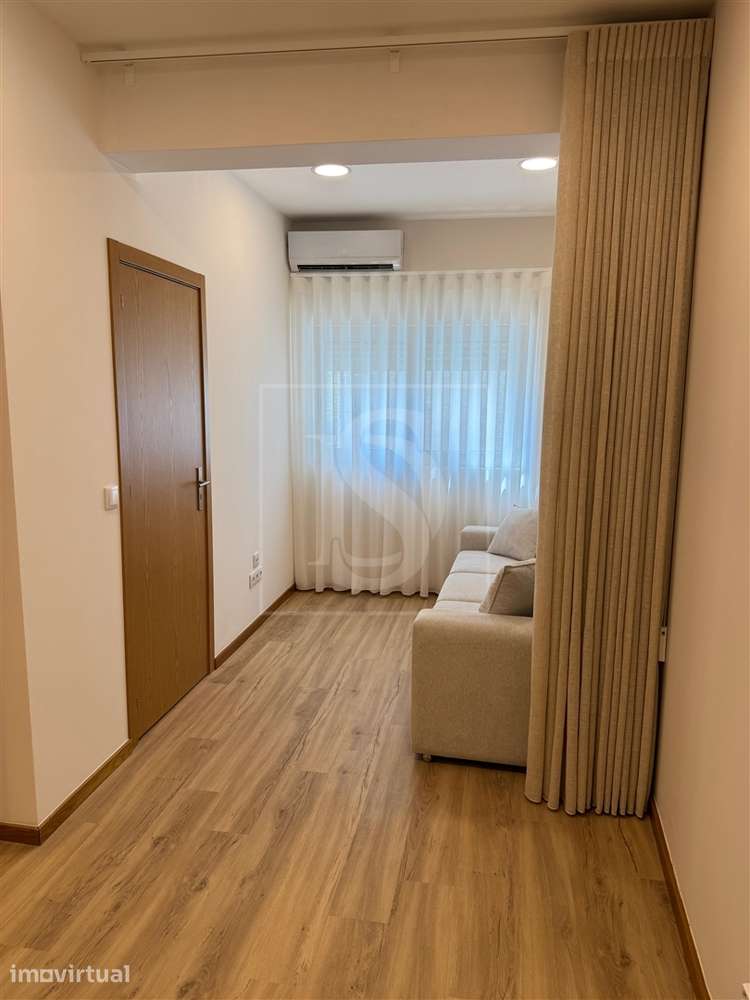 Apartamento T1 Centro Cidade Barcelos (Rua Direita) - Grande imagem: 3/19