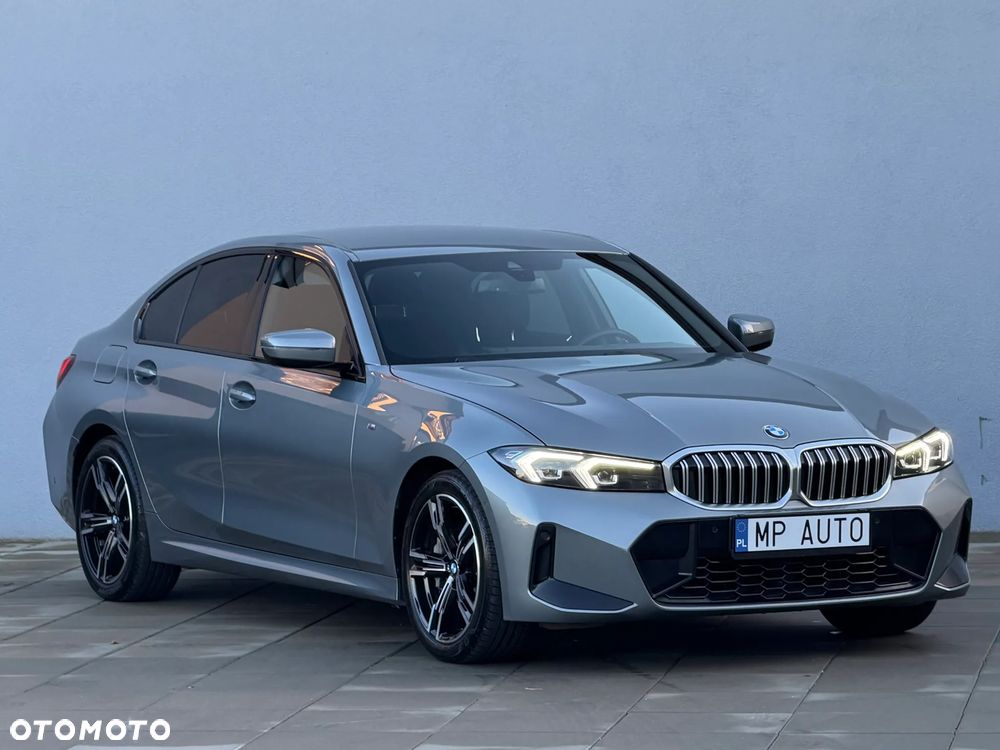 BMW Seria 3 330i xDrive M Sport - 3