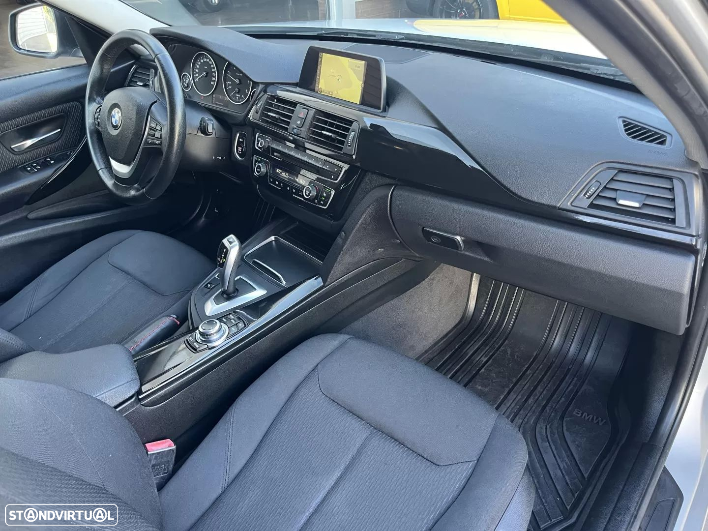 BMW 318 d Touring Aut. Sport Line - 44