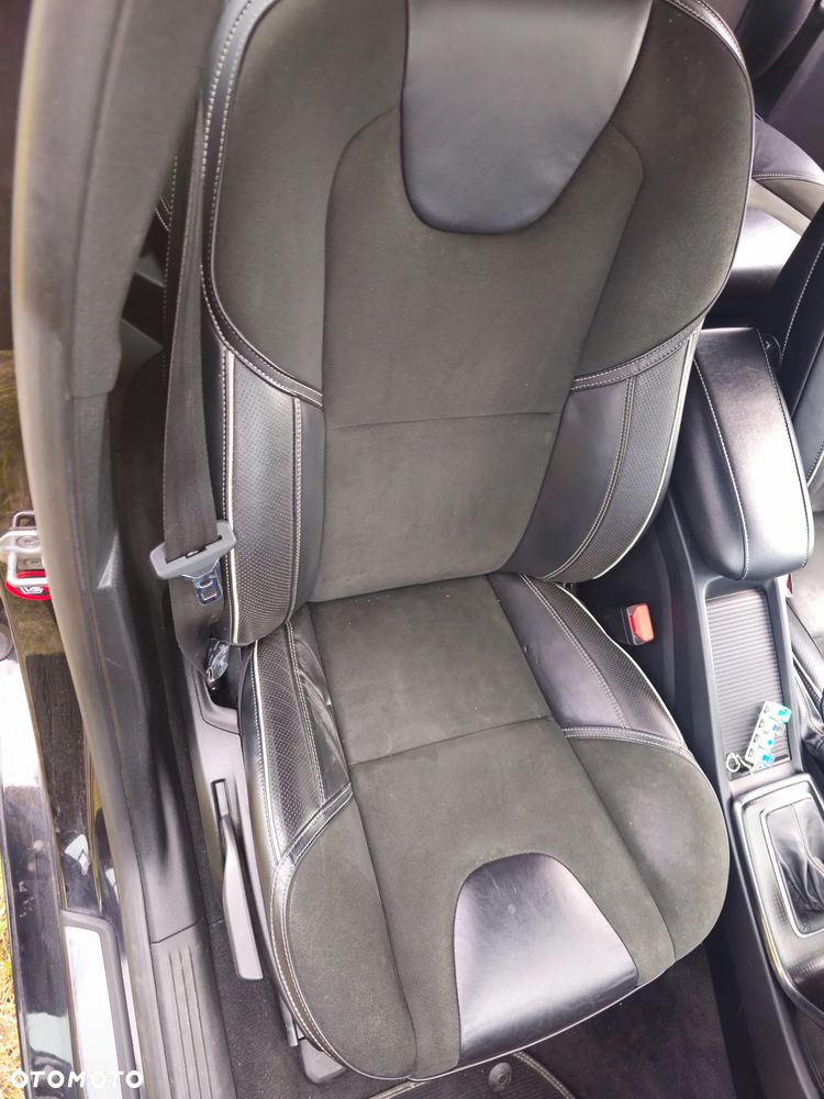 Volvo V40 D2 Drive-E SCR Momentum - 15