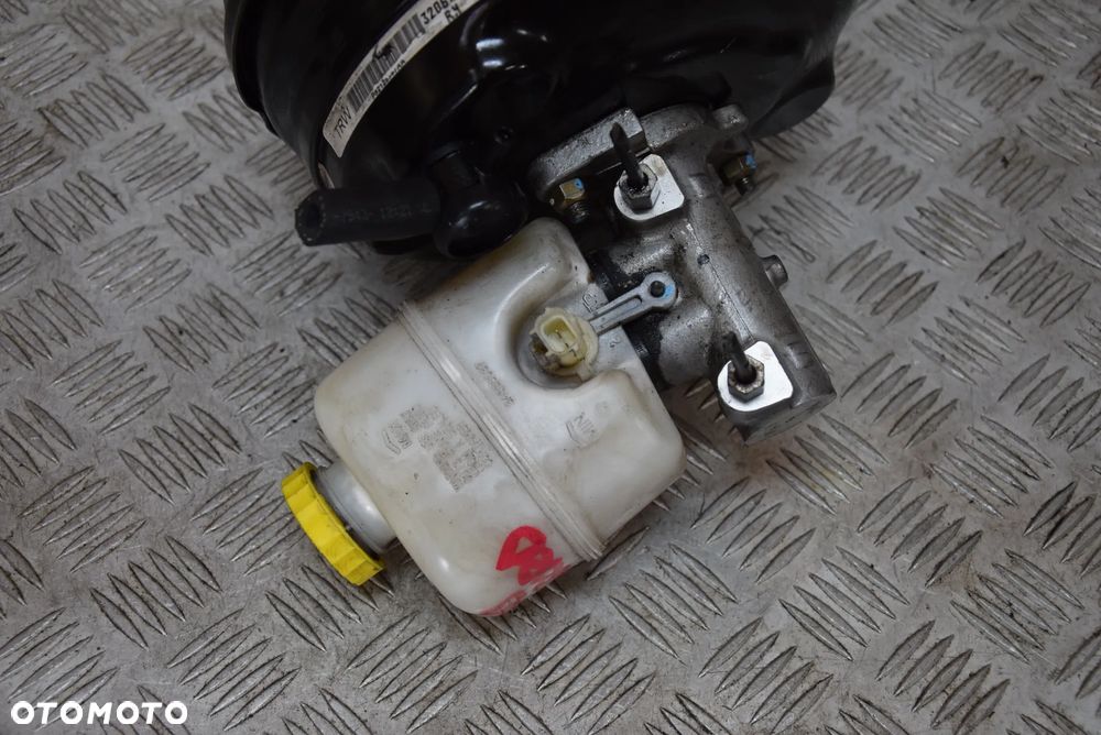 JEEP CHEROKEE KJ 2.5 CRD SERWO POMPA HAMULCOWA KPL. - 6