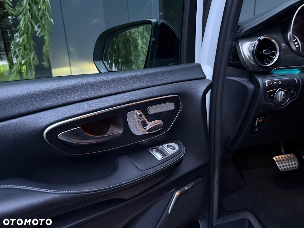 Mercedes-Benz Klasa V 300 d 4-Matic Exclusive 9G-Tronic (d³ugi) - 32