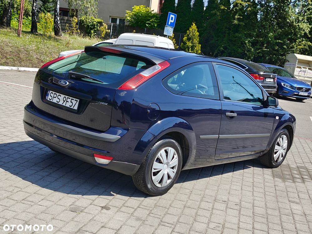 Ford Focus 1.4 Trend + - 9