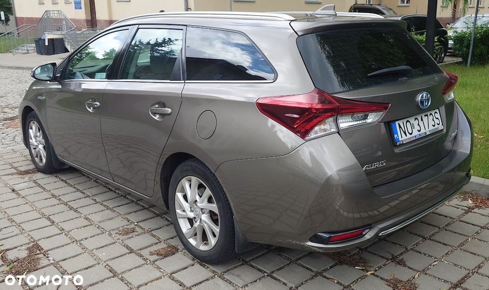 Toyota Auris - 4