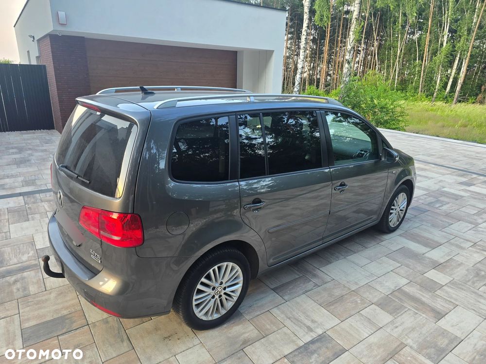 Volkswagen Touran 2.0 TDI DPF DSG Comfortline - 9