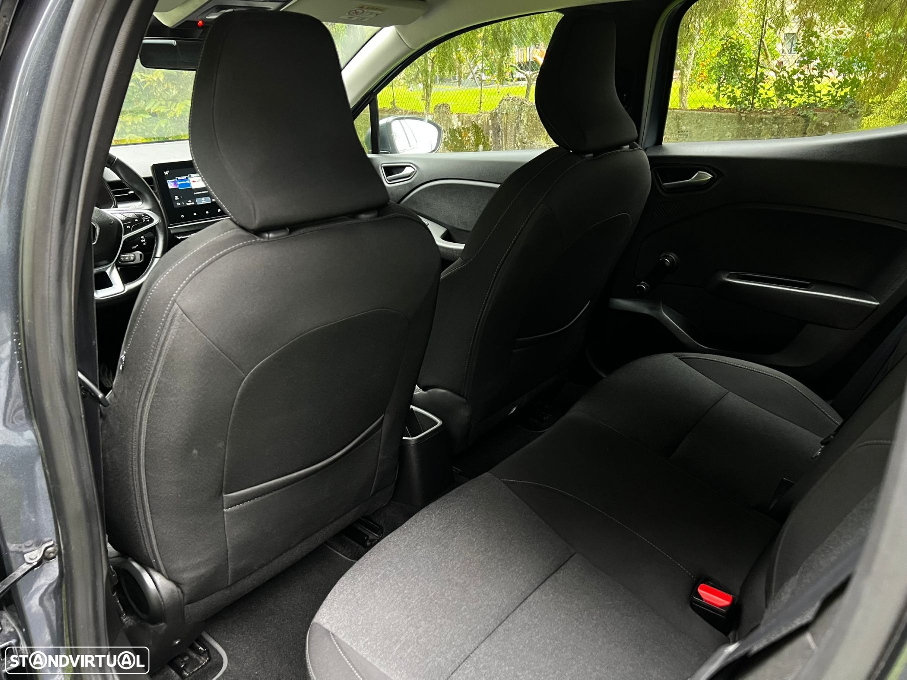 Renault Clio 1.0 TCe Techno - 49