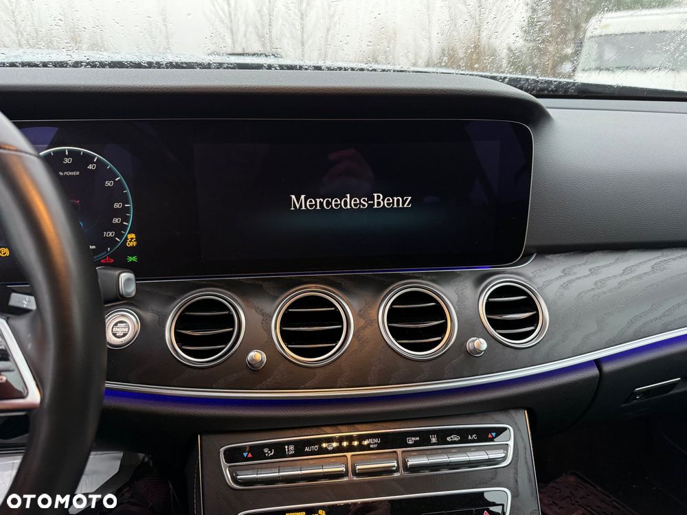 Mercedes-Benz Klasa E - 20