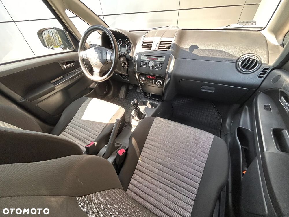 Fiat Sedici 1.6 16V 4x2 Emotion - 25