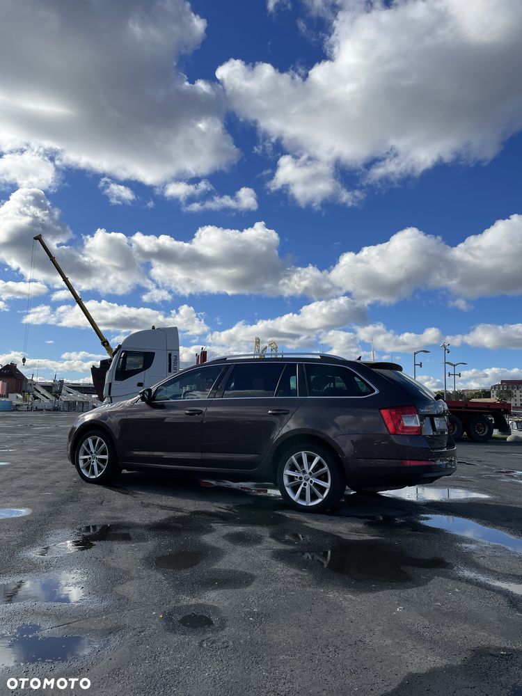 Skoda Octavia ver-1-8-tsi-4x4-ambition-dsg - 6