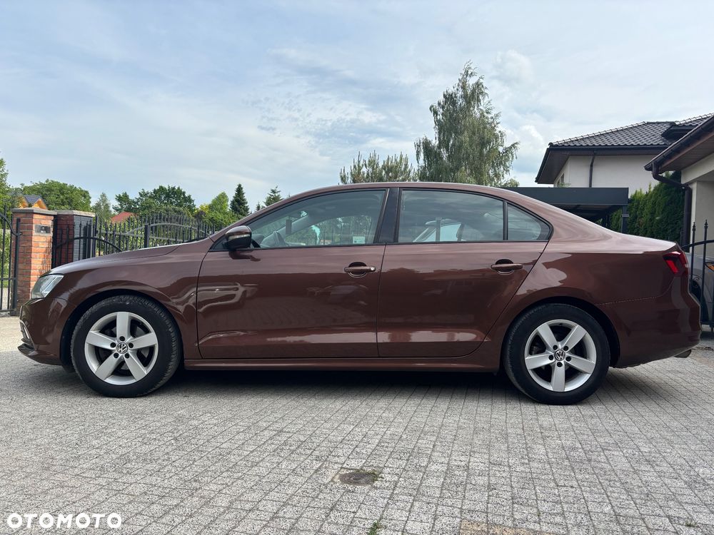 Volkswagen Jetta 1.4 TSI BMT Highline - 13