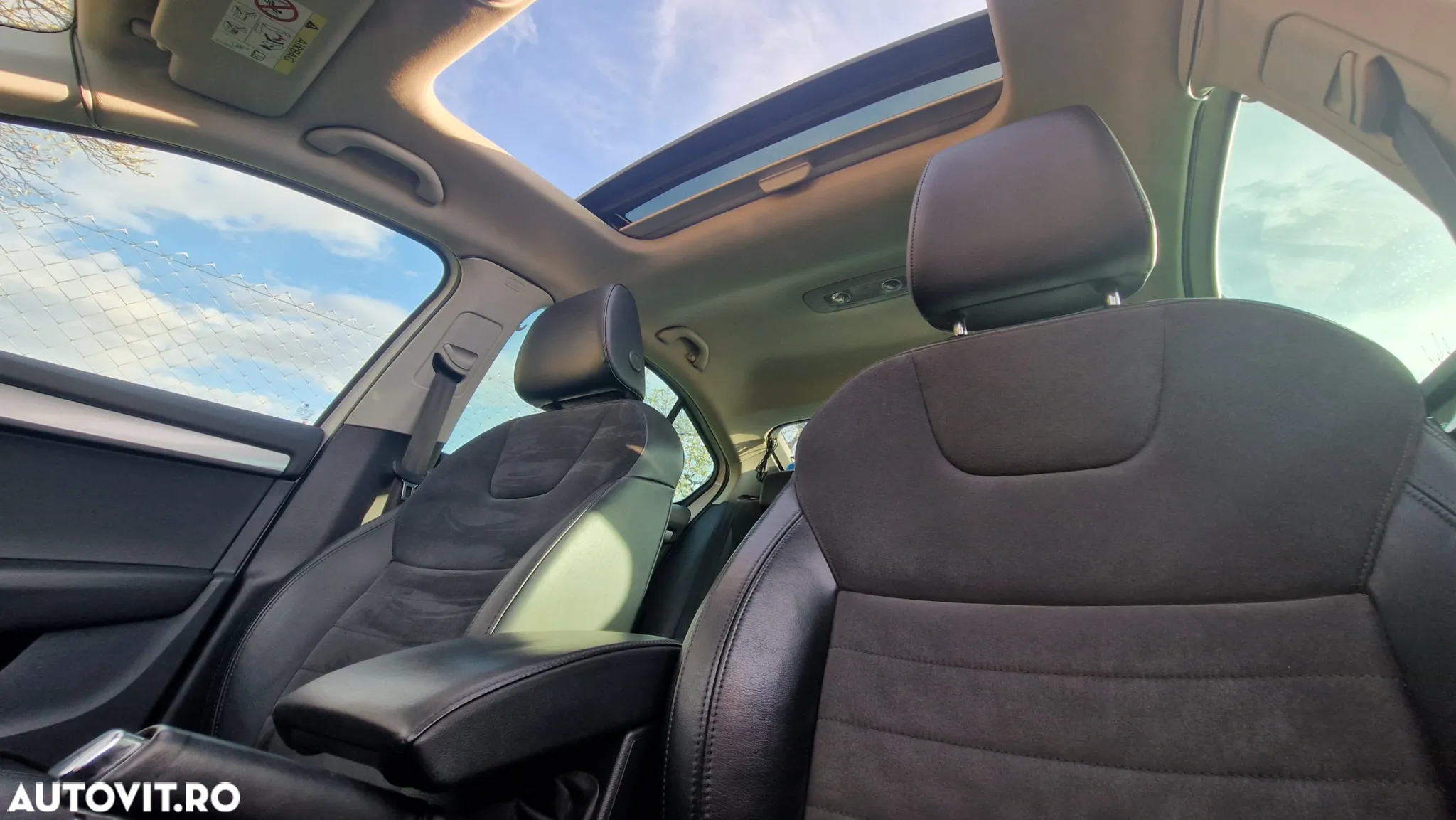 Skoda Octavia 1.4 TSI ELEGANCE - 12