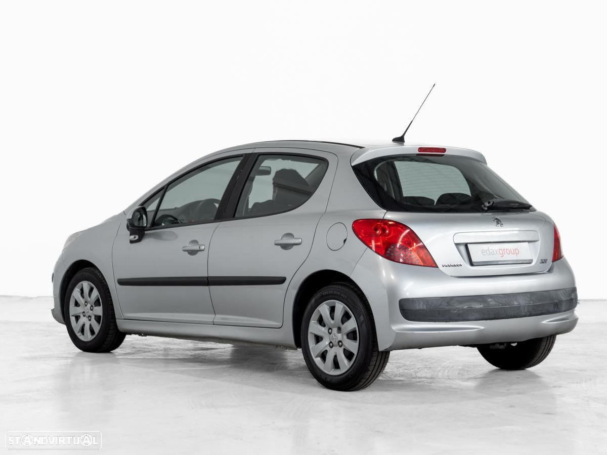 Peugeot 207 - 4