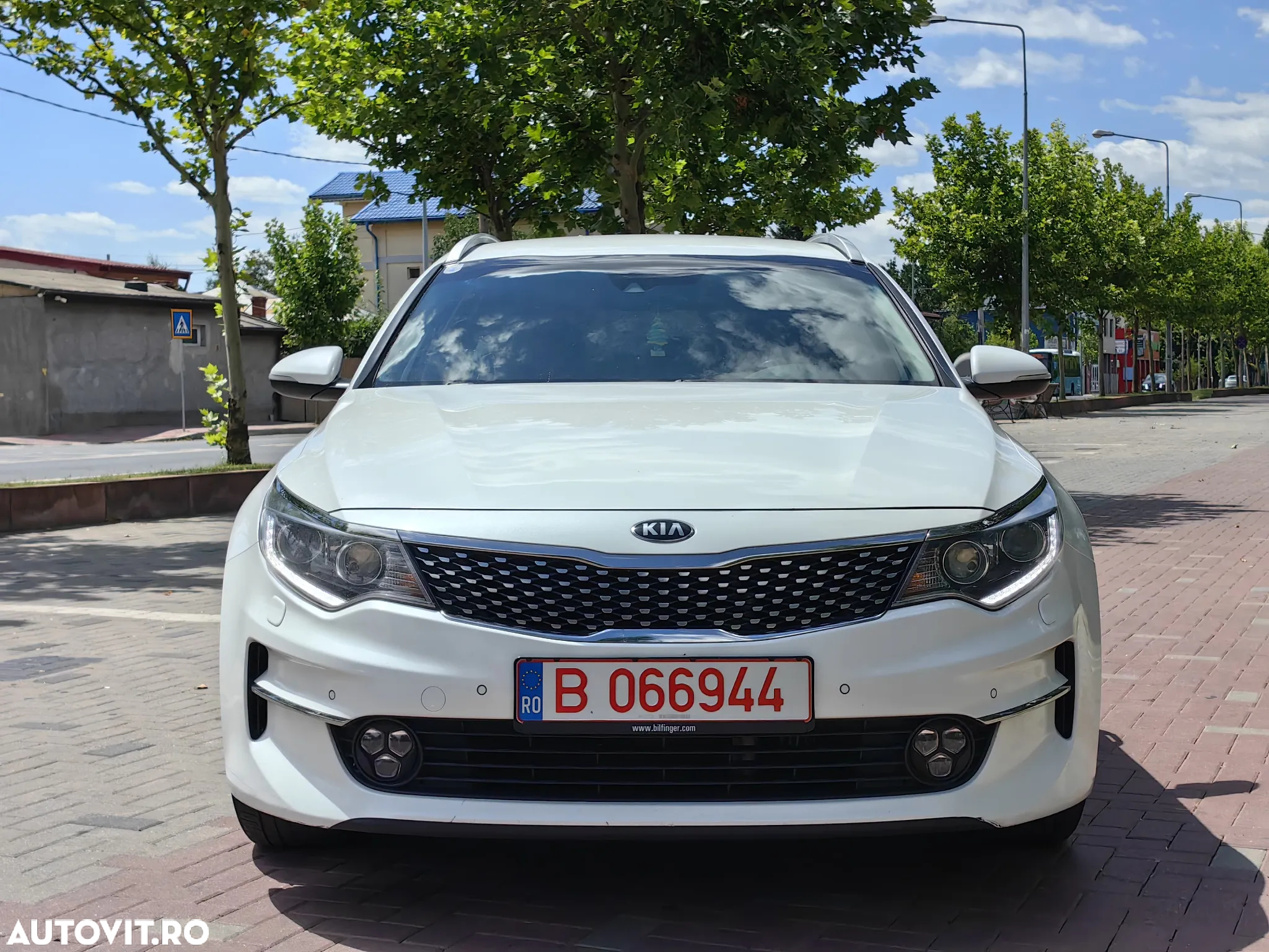 Kia Optima Sportswagon 1.7 CRDI DCT Business Supreme - 2