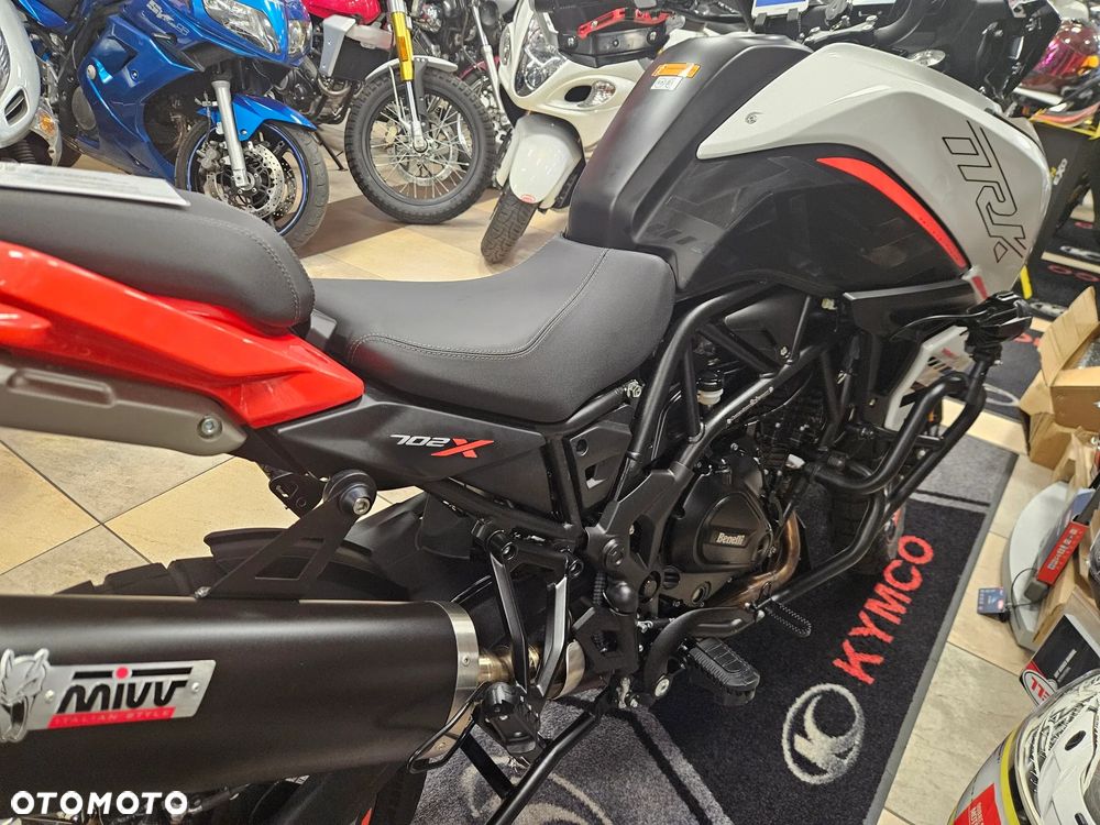 Benelli TRK 702X - 11