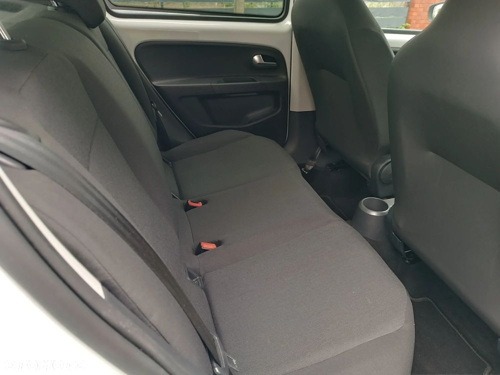 Volkswagen up! 1.0 White Style - 17