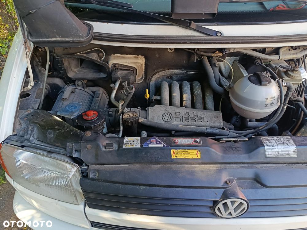 Volkswagen Multivan Standard - 12