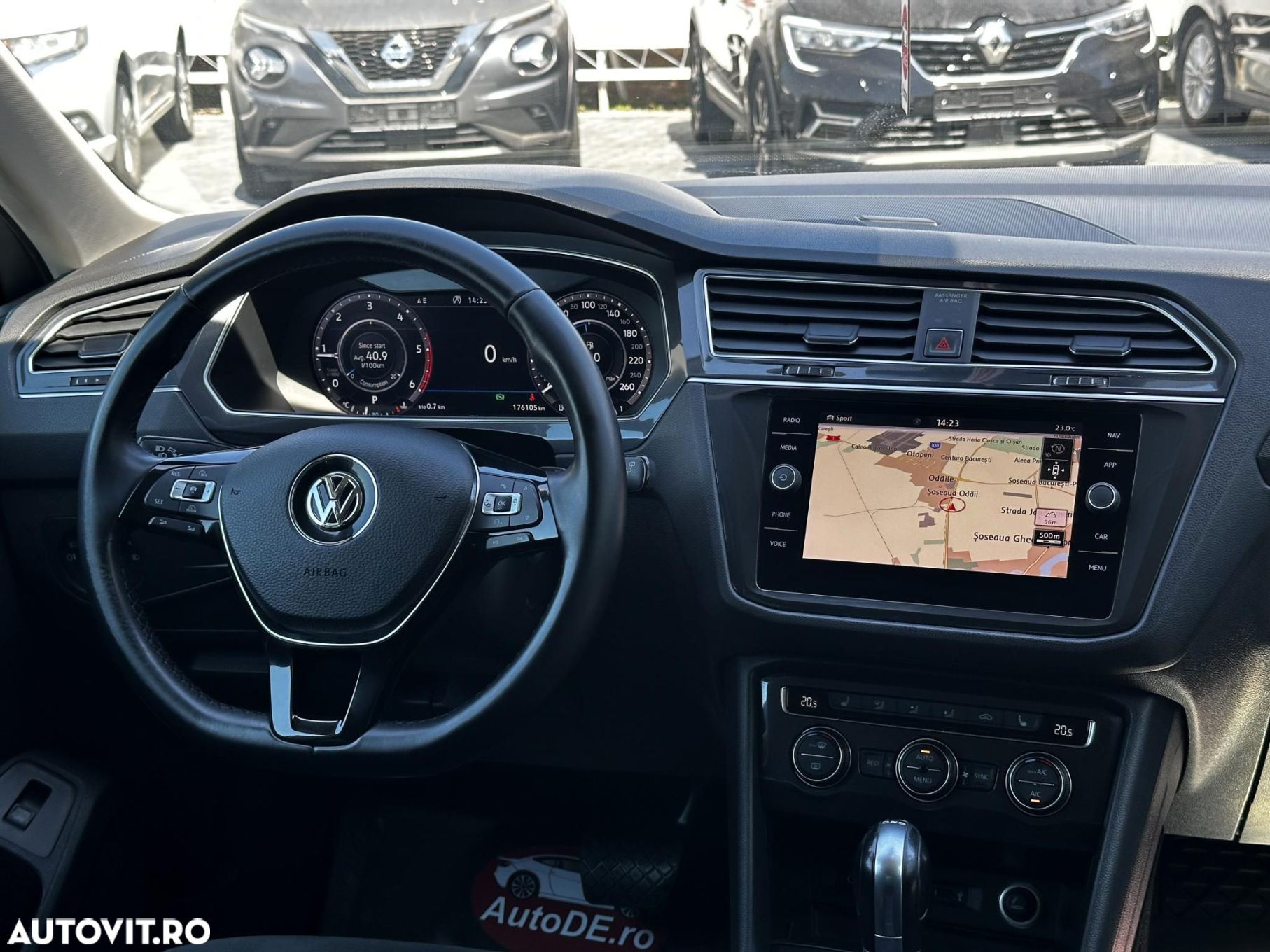 Volkswagen Tiguan - 9