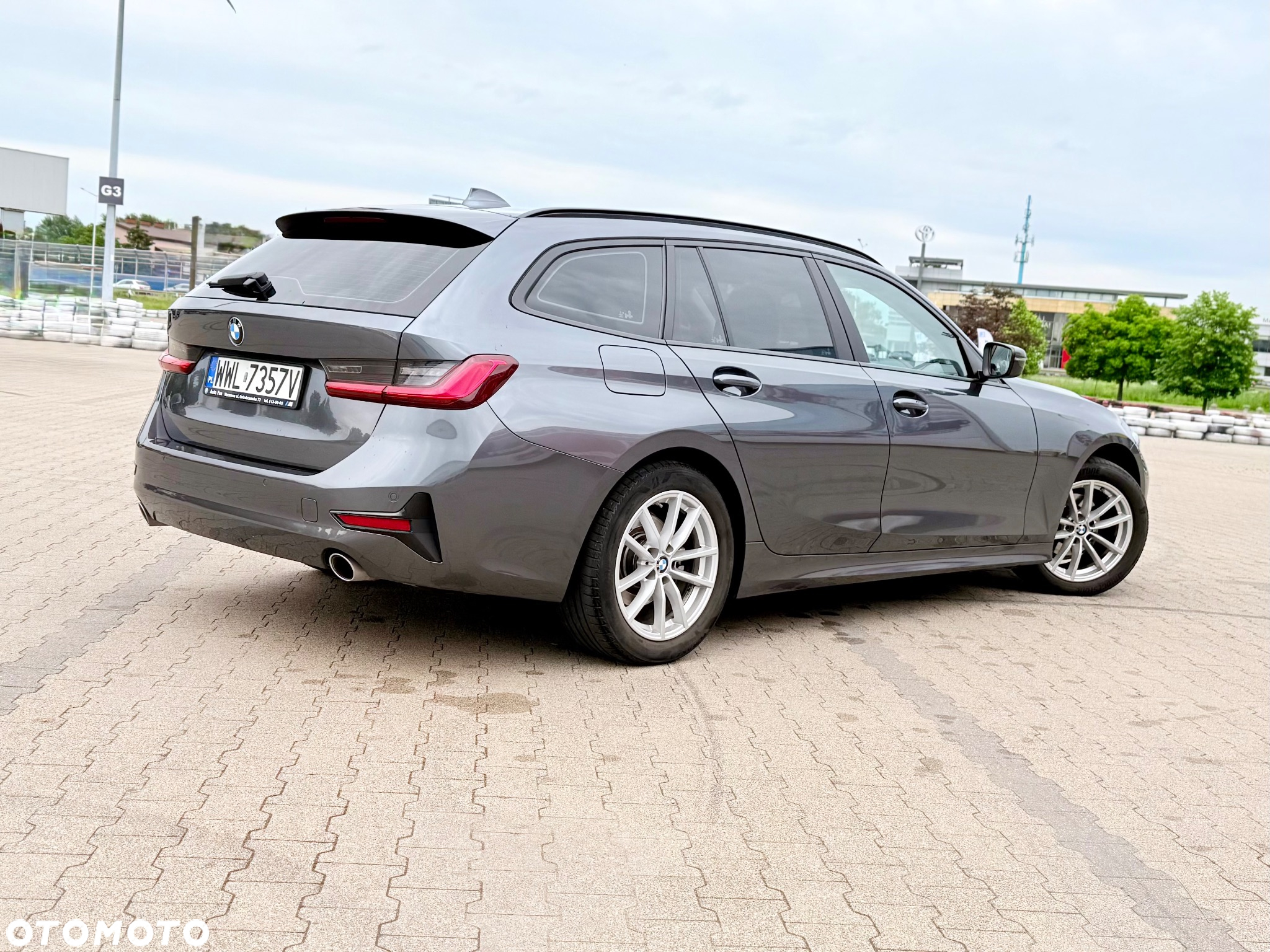 BMW Seria 3 318d Touring Advantage - 4