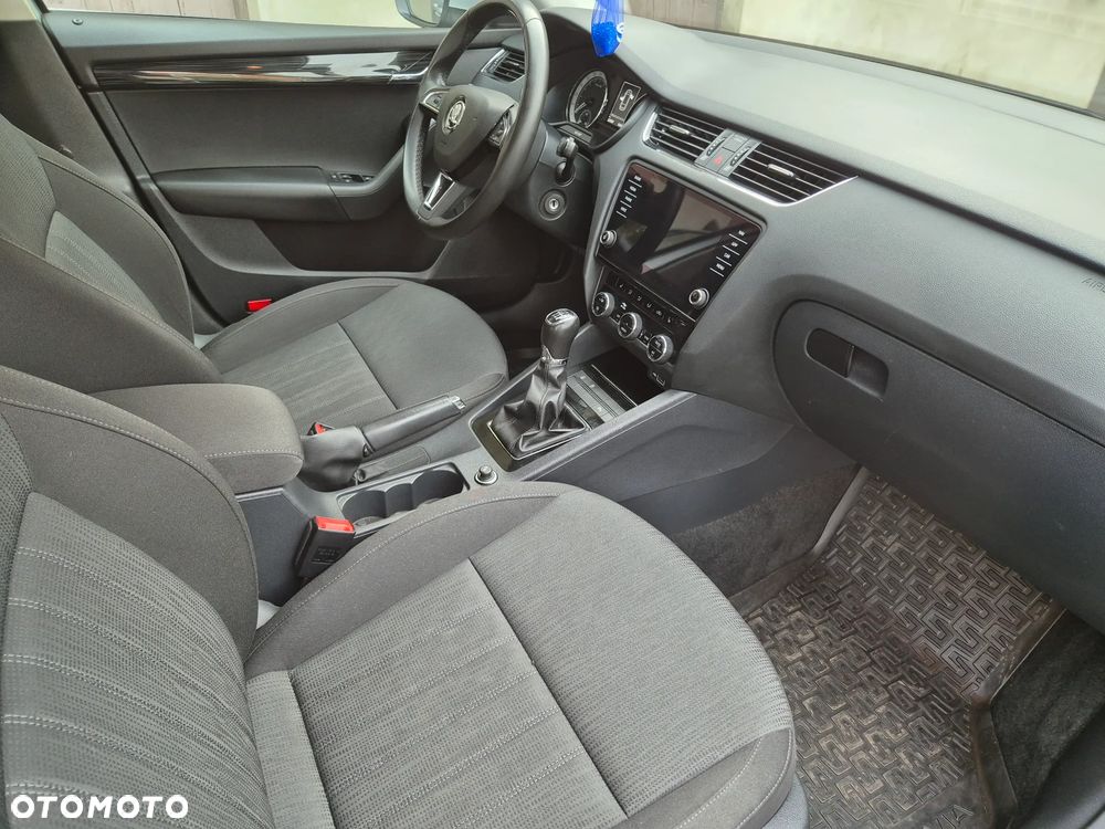 Skoda Octavia 2.0 TDI Style - 9