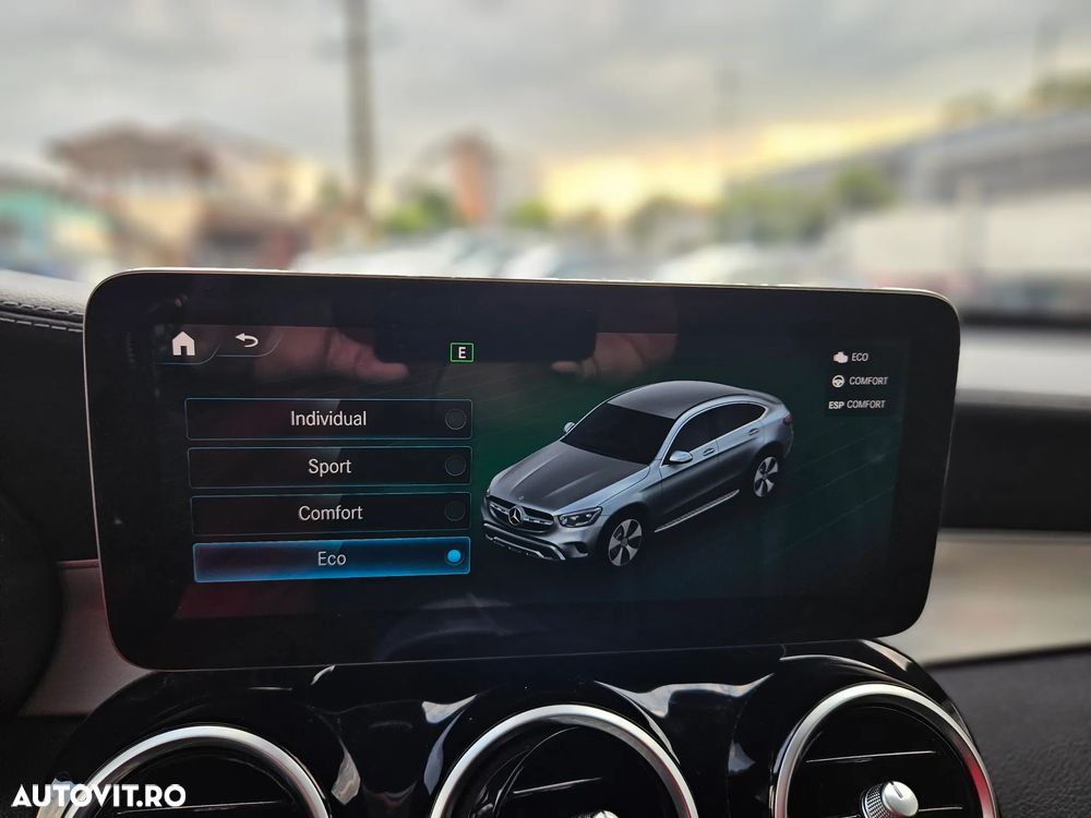 Mercedes-Benz GLC Coupe 200 d 4Matic 9G-TRONIC AMG Line Advanced - 11
