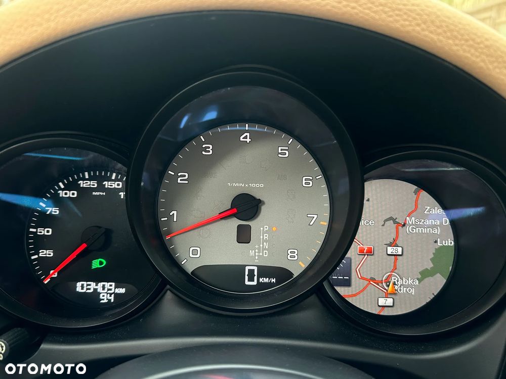 Porsche Macan S - 10