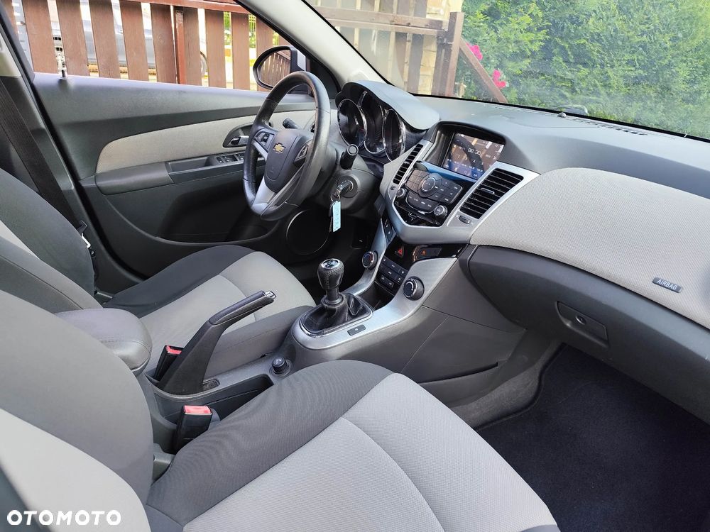 Chevrolet Cruze 2.0 LT - 10
