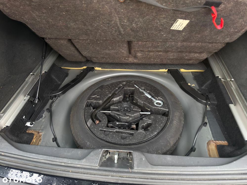 Volvo V70 D5 Summum - 10