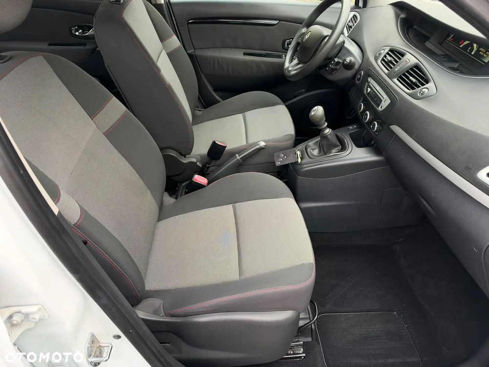 Renault Scenic 1.5 dCi Limited - 16