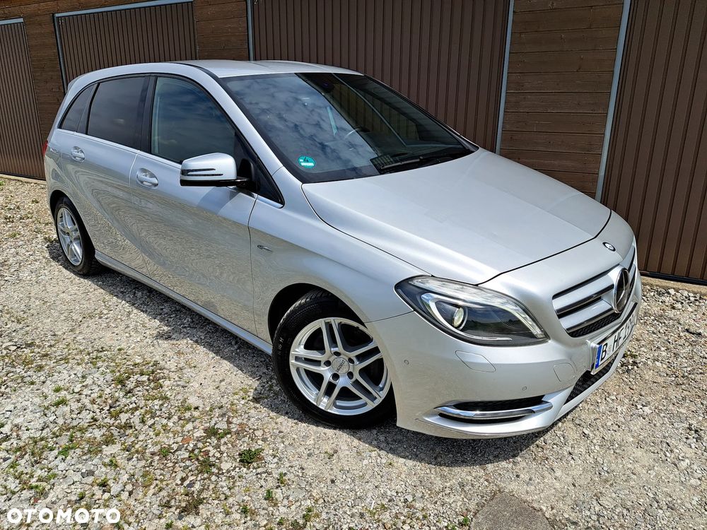 Mercedes-Benz Klasa B 200 (BlueEFFICIENCY) - 12