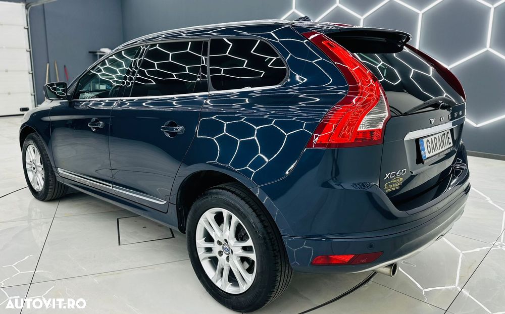 Volvo XC 60 D3 Geartronic Summum - 4