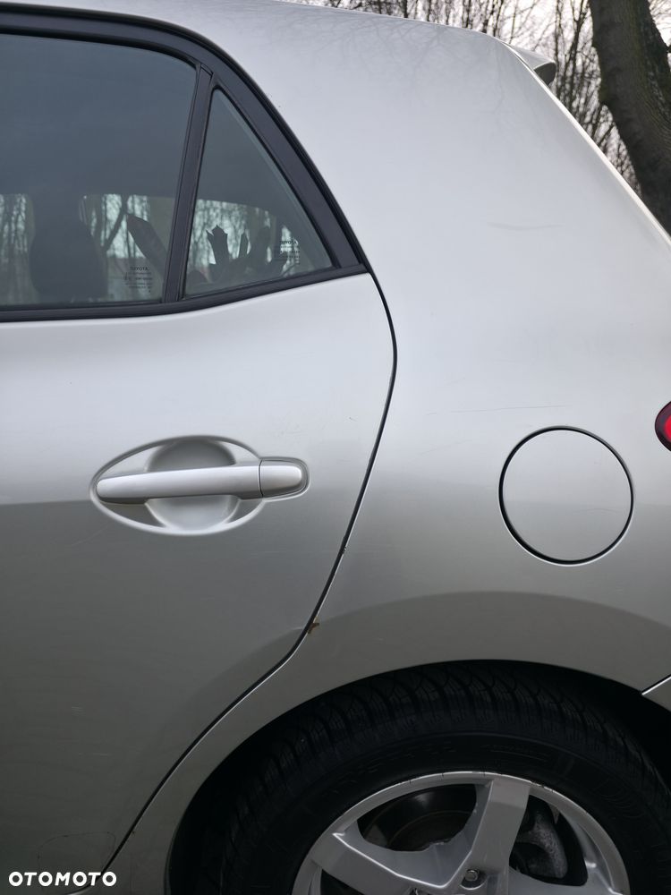 Toyota Auris 1.4 D-4D Premium - 5