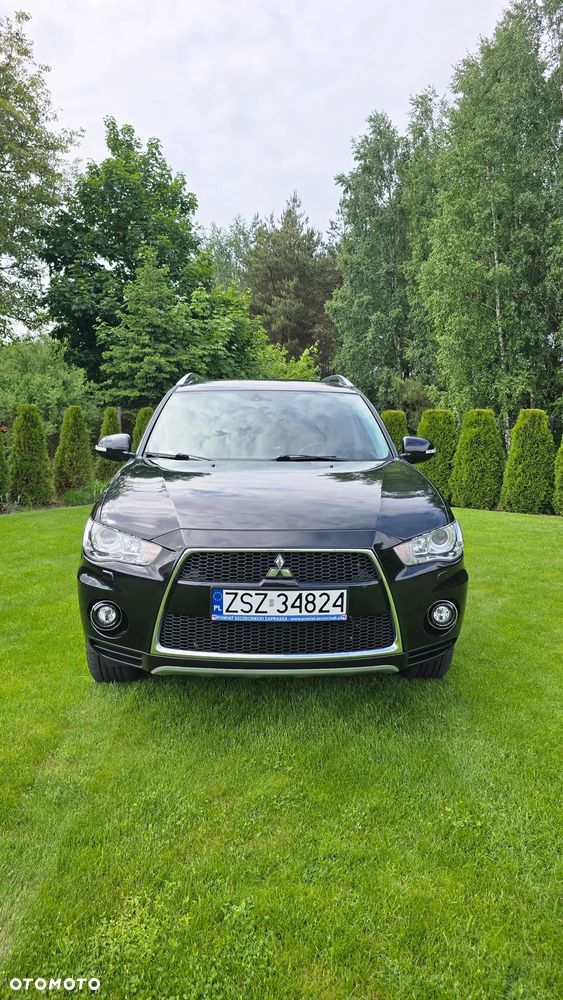 Mitsubishi Outlander - 12