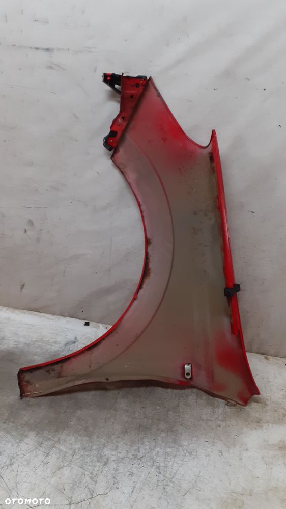 * OPEL ASTRA III H BŁOTNIK PRZÓD PRZEDNI PRAWY Y547 CZERWONY - 4