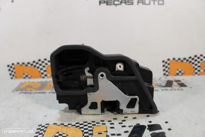 Fecho Da Porta Trás Direita Bmw X3 (F25)  7318418 / 7 318 418 / E84 E8 - 3