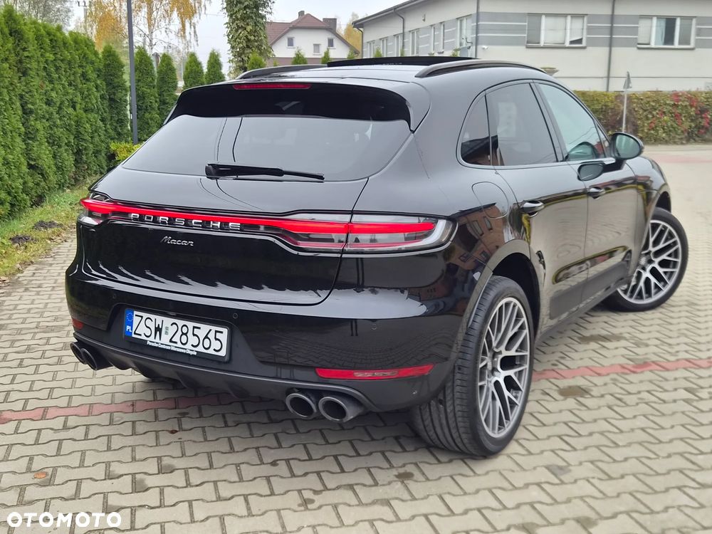 Porsche Macan Standard - 40
