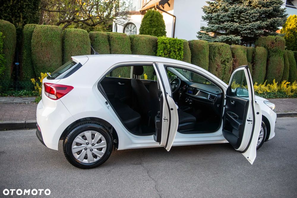 Kia Rio 1.2 Edition 7 - 16