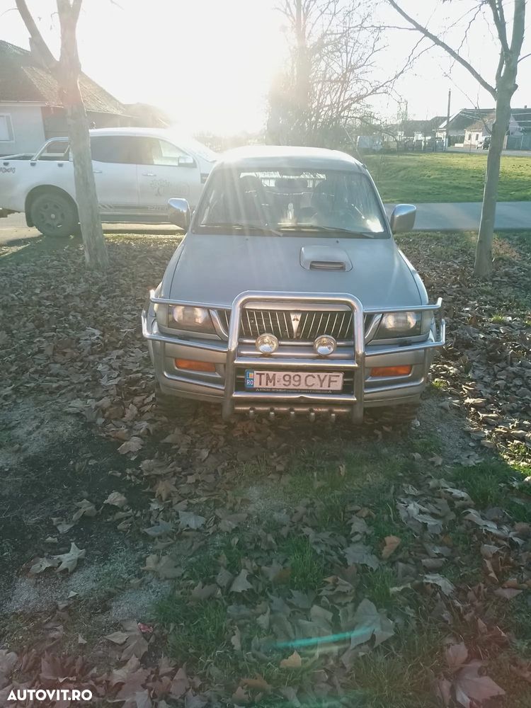 Mitsubishi Pajero - 12