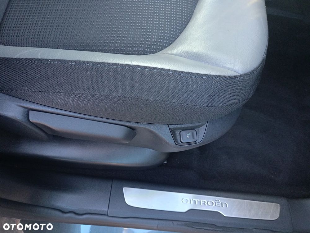 Citroën C4 Picasso BlueHDi 150 EAT6 Exclusive - 21