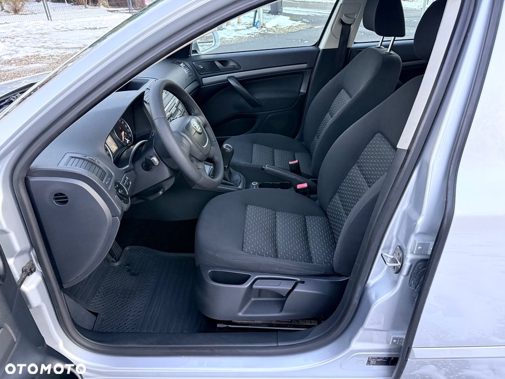 Skoda Octavia 1.6 TDI DPF Ambiente - 15