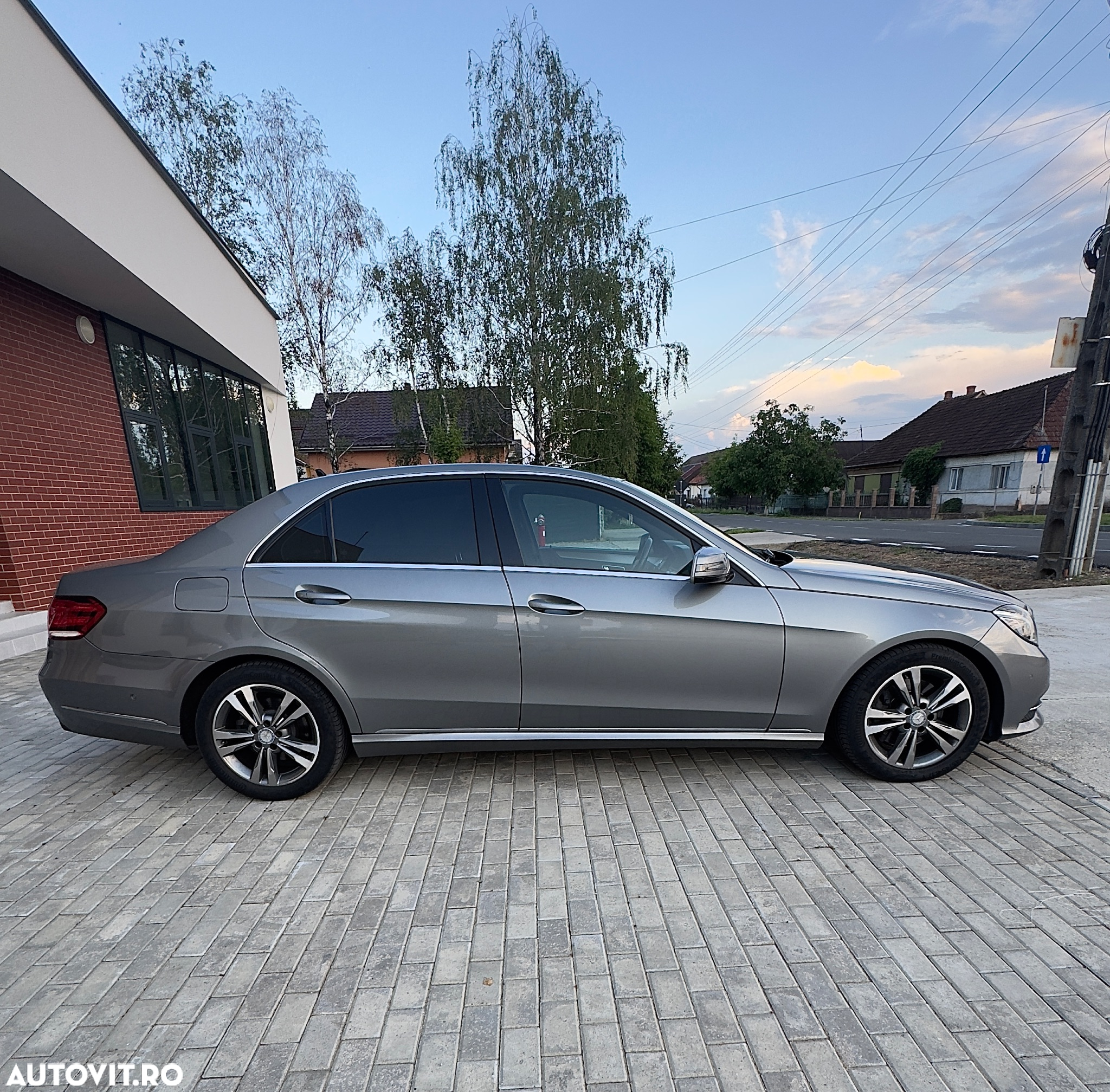 Mercedes-Benz E 250 CDI 4MATIC BlueEfficiency Aut. - 4
